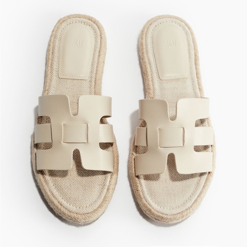 Brand New Beige Espadrille Sandals * damaged from online order *